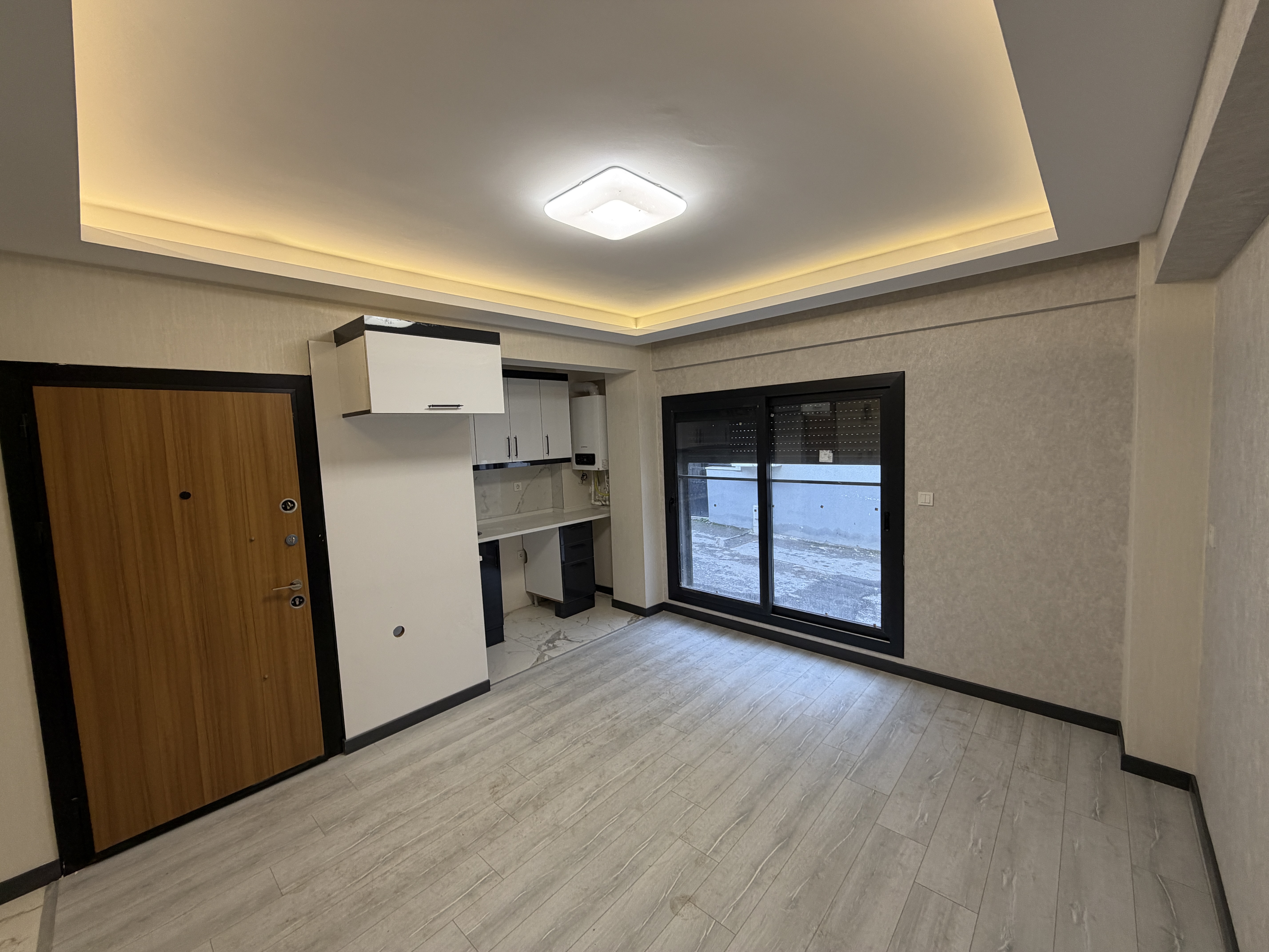 GAZİEMİR İZBAN DİBİ YERDEN ISITMALI SIFIR LÜX DAİRE