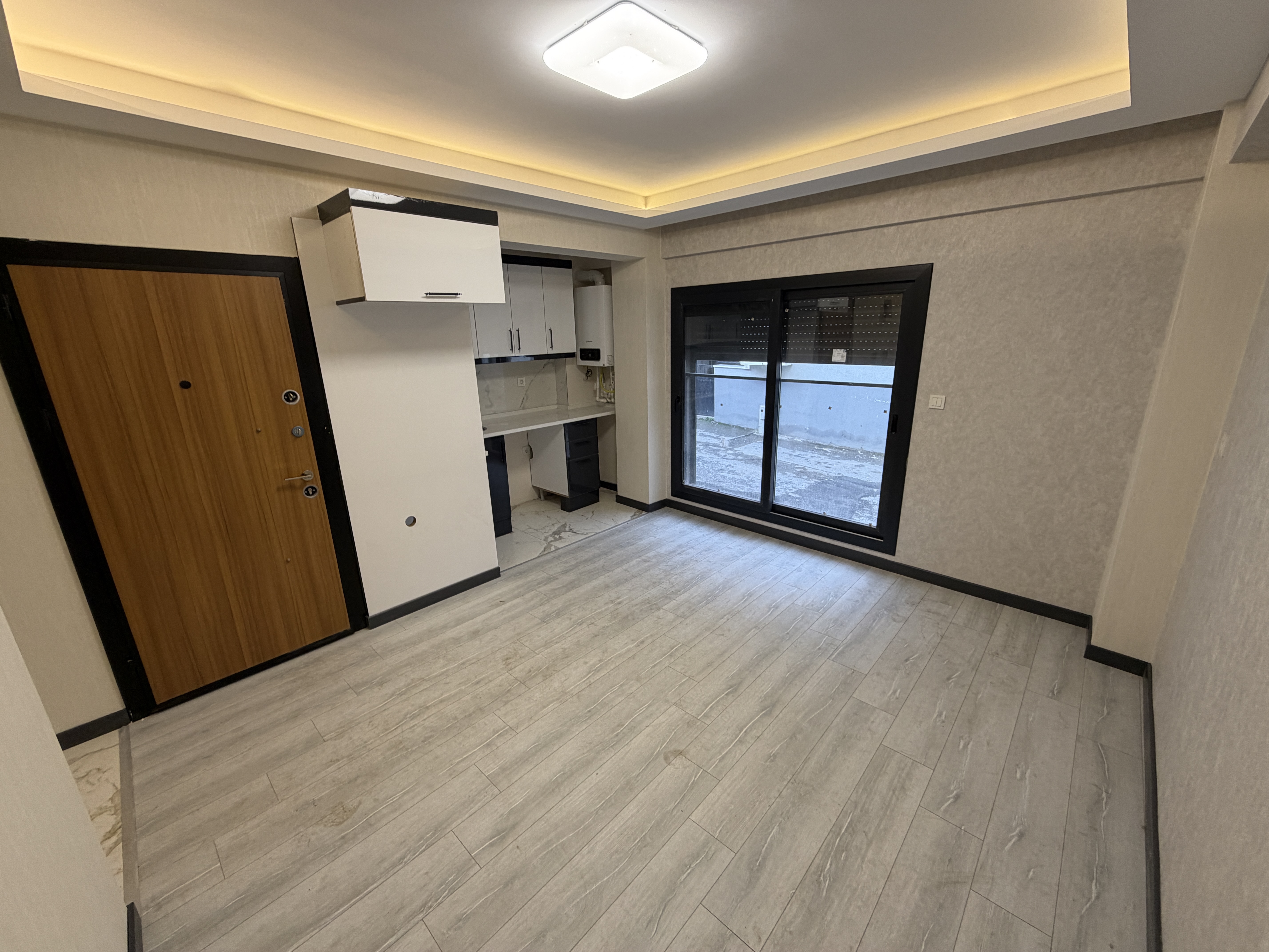 GAZİEMİR İZBAN DİBİ YERDEN ISITMALI SIFIR LÜX DAİRE