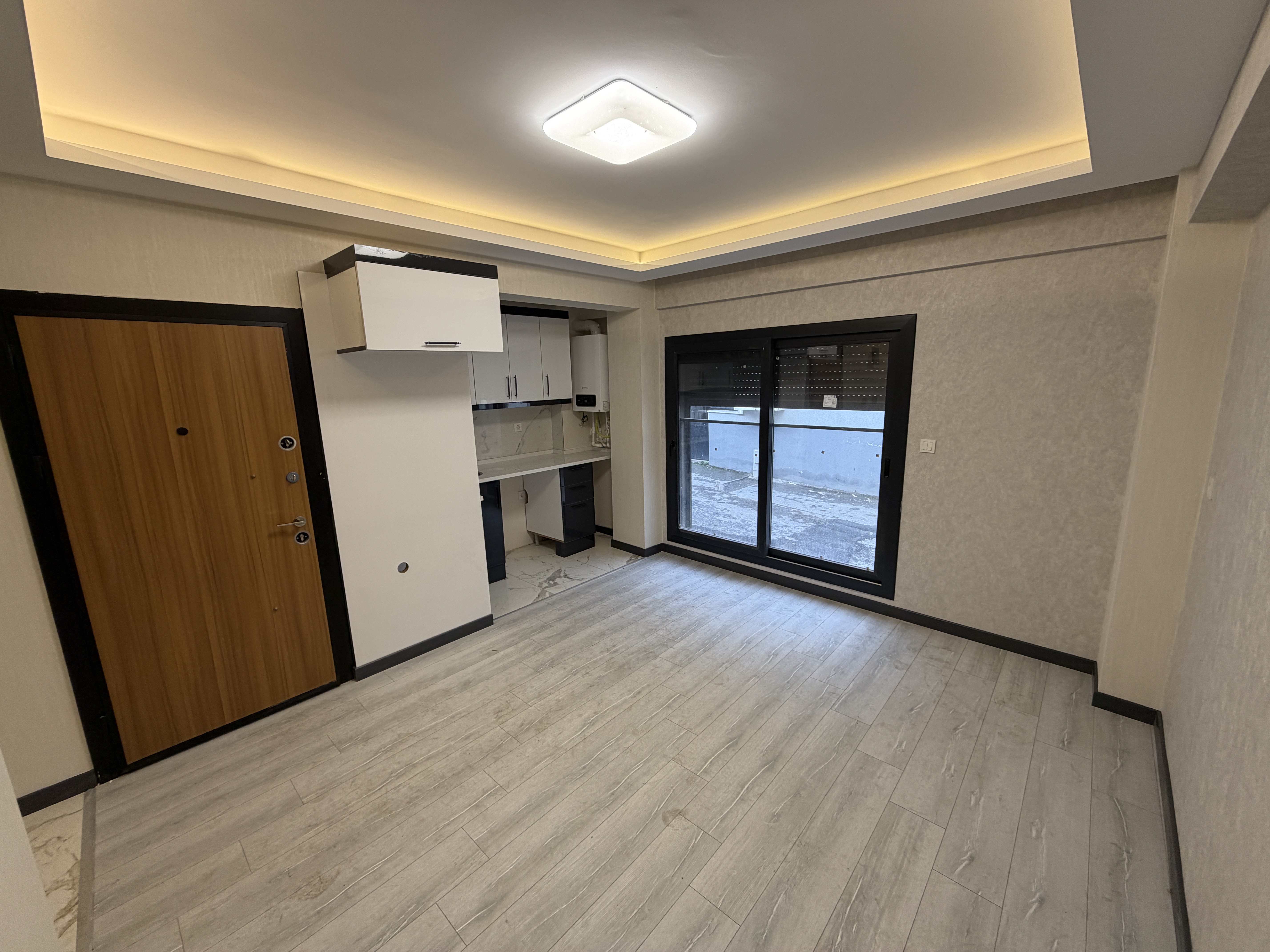 GAZİEMİR İZBAN DİBİ YERDEN ISITMALI SIFIR LÜX DAİRE