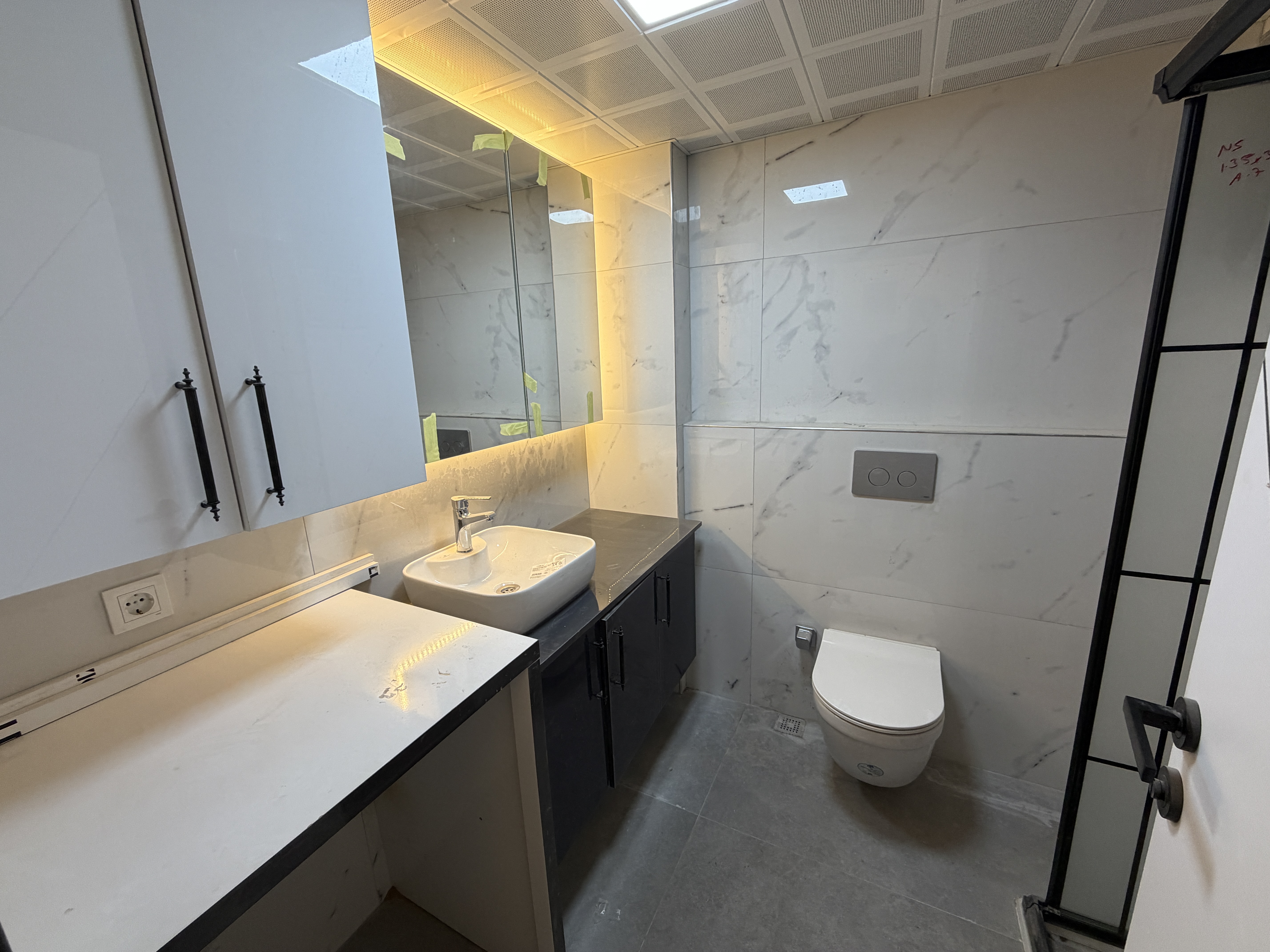 GAZİEMİR İZBAN DİBİ YERDEN ISITMALI SIFIR LÜX DAİRE