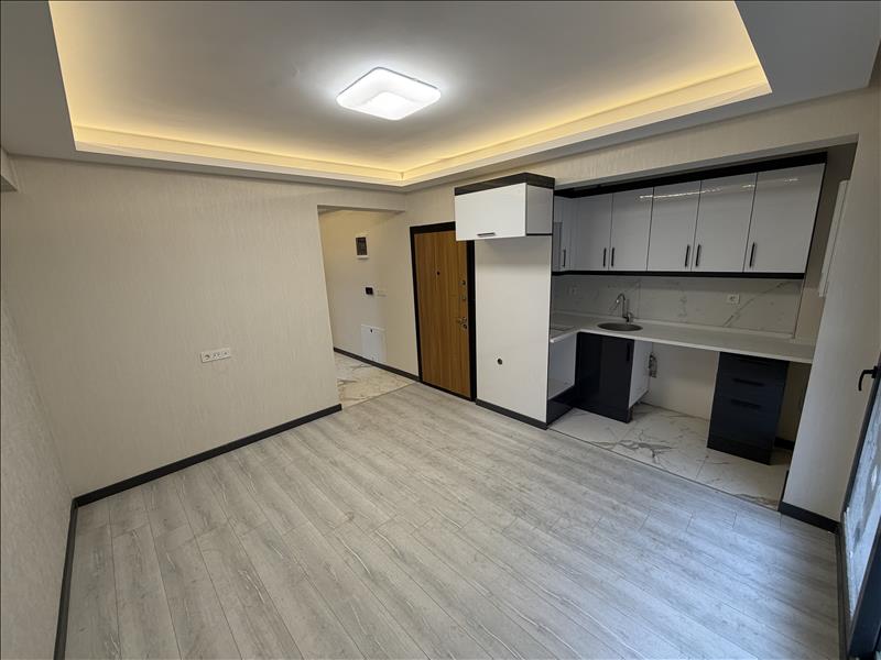 GAZİEMİR İZBAN DİBİ YERDEN ISITMALI SIFIR LÜX DAİRE